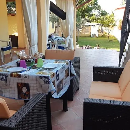 Couette-café Sa Figu Morisca Solanas (Cagliari)